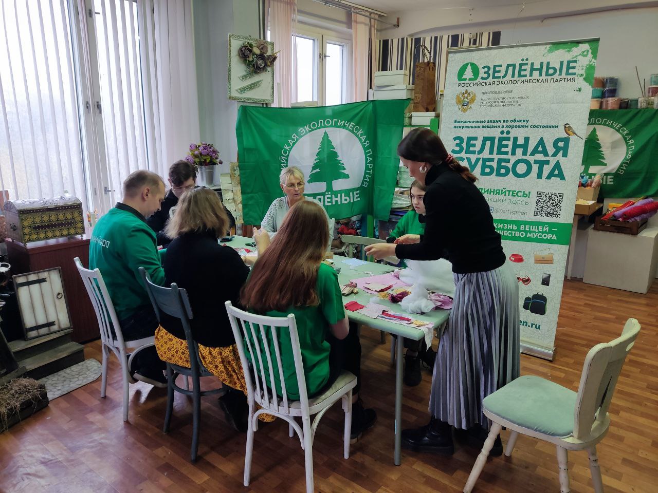 Делиться тем, что любишь: в Нижнем Новгороде на «Зелёной субботе» научились делать кукол Делиться тем, что любишь: в Нижнем Новгороде на «Зелёной субботе» научились делать кукол