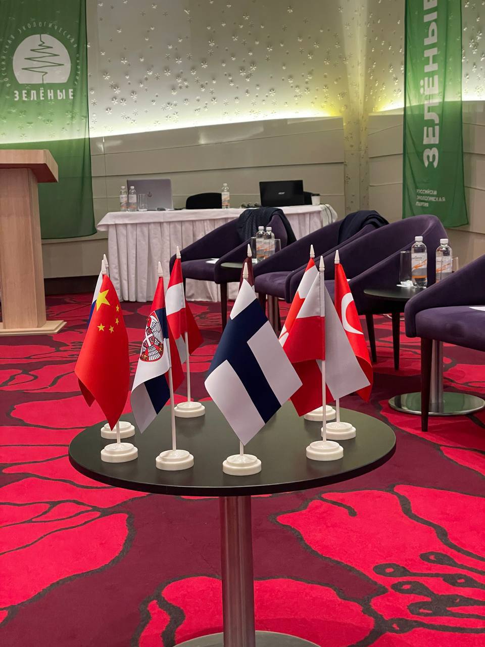 Прекратить атаки на Запорожскую АЭС призвали «ЗЕЛЁНЫЕ» накануне дня памяти жертв Чернобыльской катастрофы Прекратить атаки на Запорожскую АЭС призвали «ЗЕЛЁНЫЕ» накануне дня памяти жертв Чернобыльской катастрофы