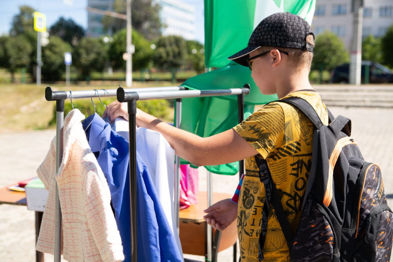 В Чебоксарах в минувшую субботу обменялись школьными принадлежностями В Чебоксарах в минувшую субботу обменялись школьными принадлежностями