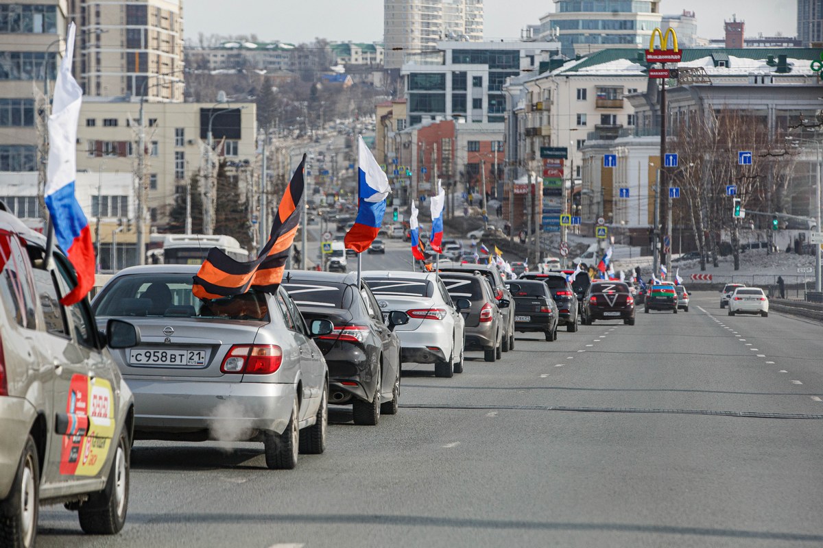 «ЗЕЛЁНЫЕ» в Чебоксарах провели автопробег в поддержку спецоперации на Украине «ЗЕЛЁНЫЕ» в Чебоксарах провели автопробег в поддержку спецоперации на Украине