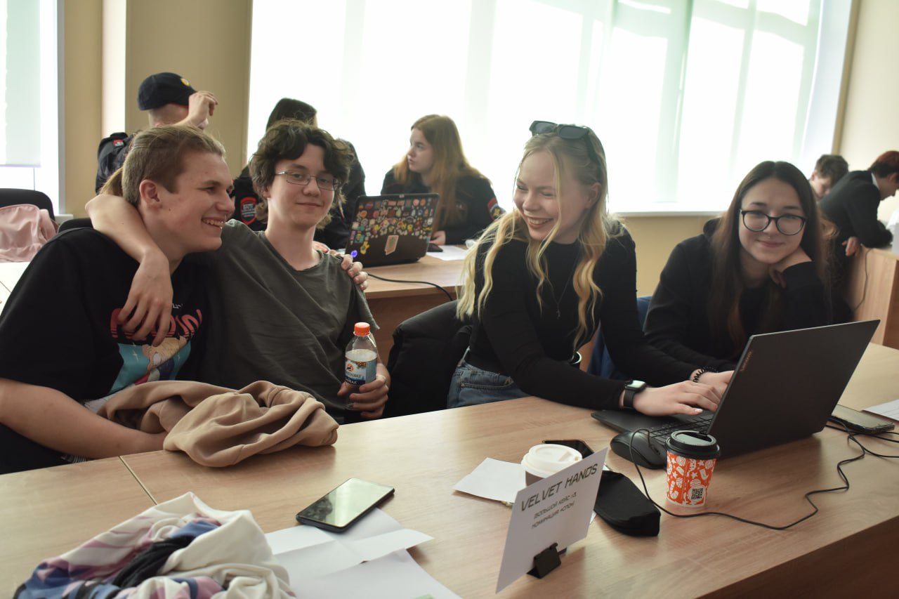 Лидер Санкт-Петербургских «ЗЕЛЁНЫХ» Павел Брагин вошёл в состав жюри финала соревнований межрегионального кейс-чемпионата «Лидеры агломерации» Лидер Санкт-Петербургских «ЗЕЛЁНЫХ» Павел Брагин вошёл в состав жюри финала соревнований межрегионального кейс-чемпионата «Лидеры агломерации»