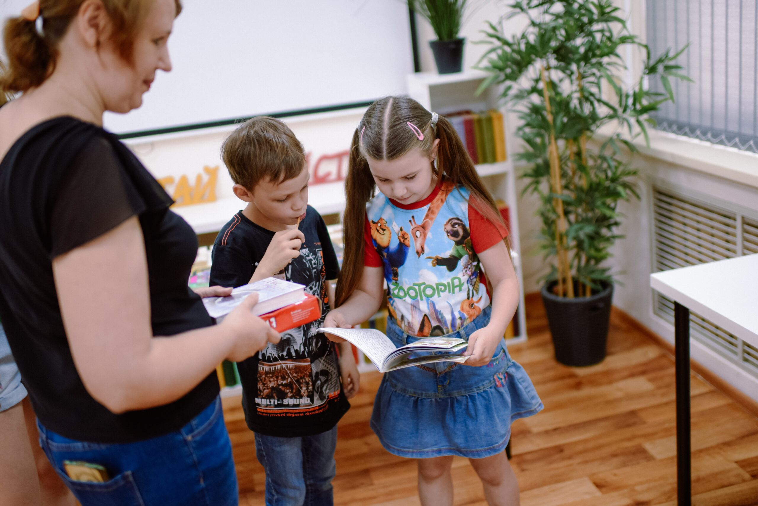 Жители Нижнего Новгорода принесли на «Зелёную субботу» более 200 книг, игрушек и настолок Жители Нижнего Новгорода принесли на «Зелёную субботу» более 200 книг, игрушек и настолок