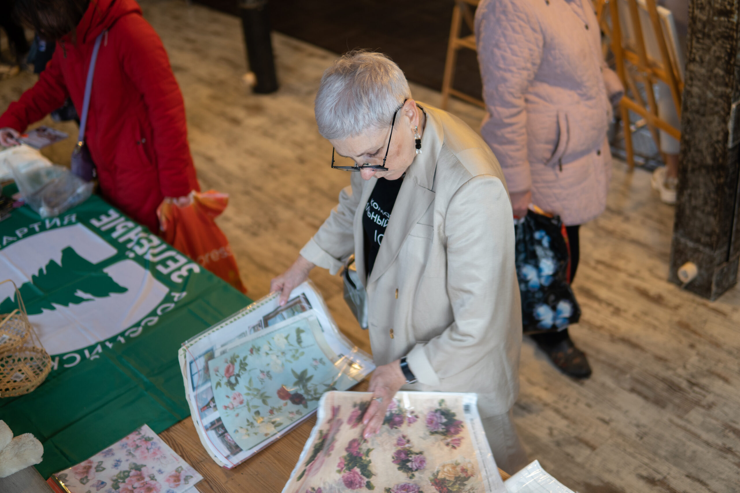 Самые популярные хобби у москвичей – вязание и создание сувениров из эпоксидной смолы Самые популярные хобби у москвичей – вязание и создание сувениров из эпоксидной смолы