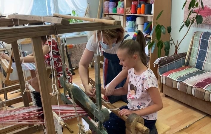 «ЗЕЛЁНЫЕ» Новгорода дали вторую жизнь пакету в рамках «Зелёной эстафеты»