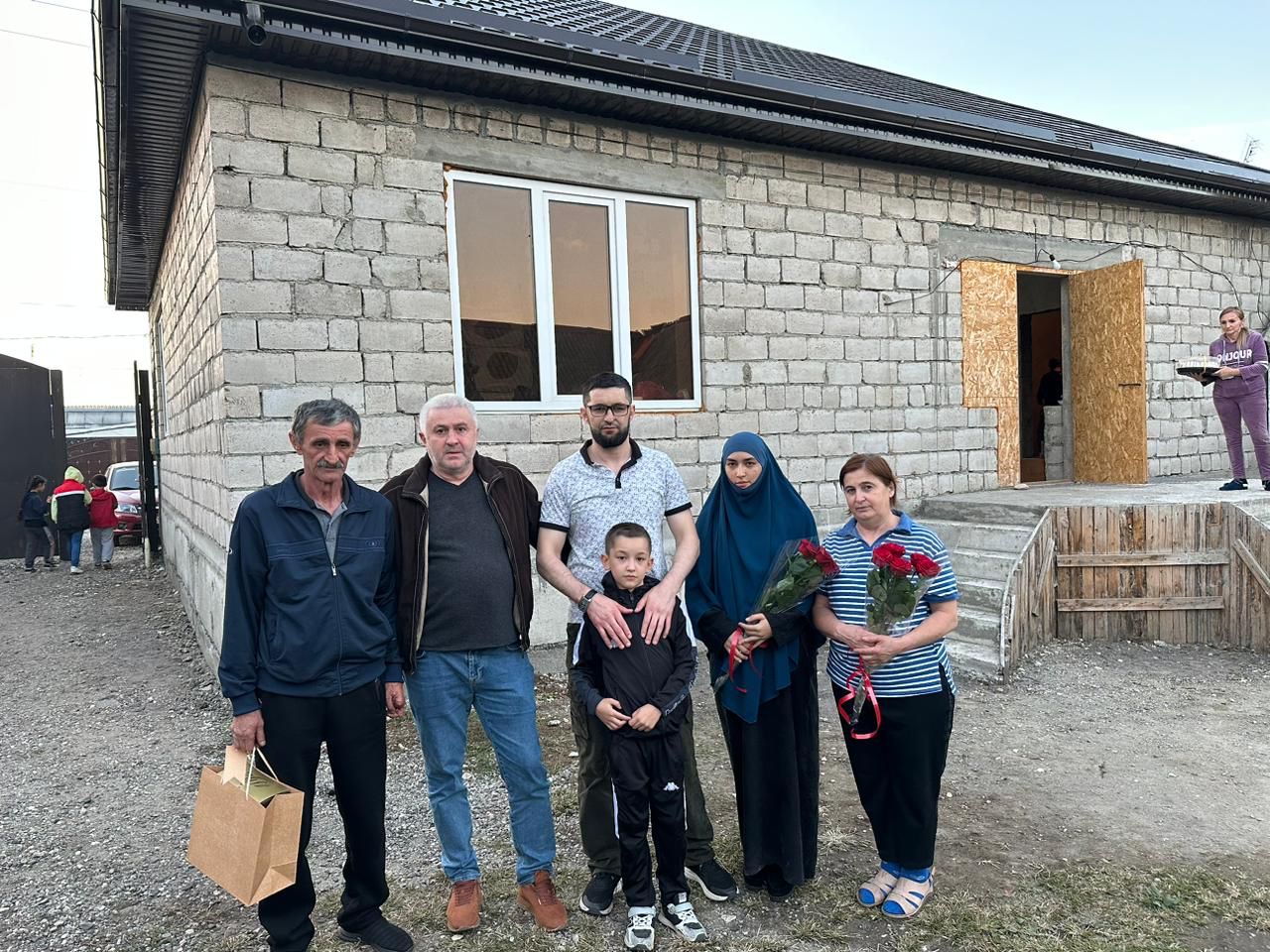 Депутат Парламента Кабардино-Балкарской Республики от партии «ЗЕЛЁНЫЕ» Аслан Алтуев посетил двух мобилизованных бойцов