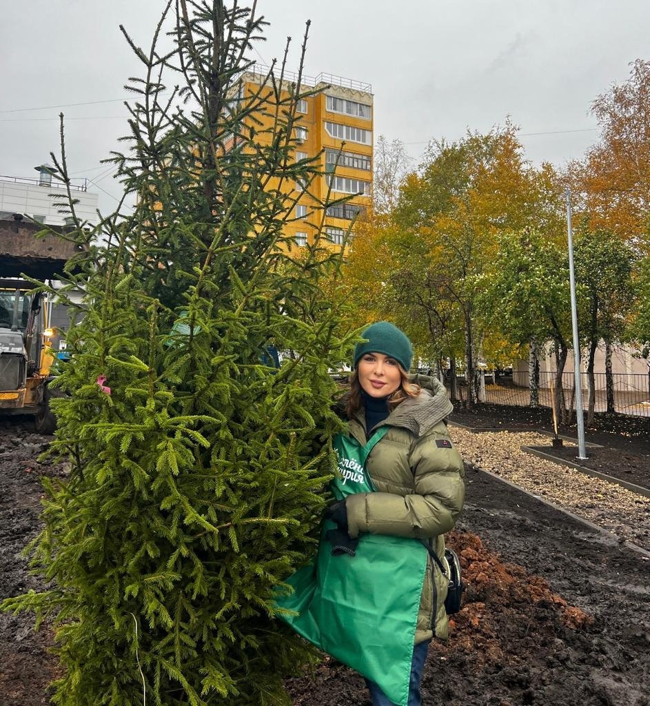 В Уфе «ЗЕЛЁНЫЕ» высадили «Парламентскую аллею» В Уфе «ЗЕЛЁНЫЕ» высадили «Парламентскую аллею»