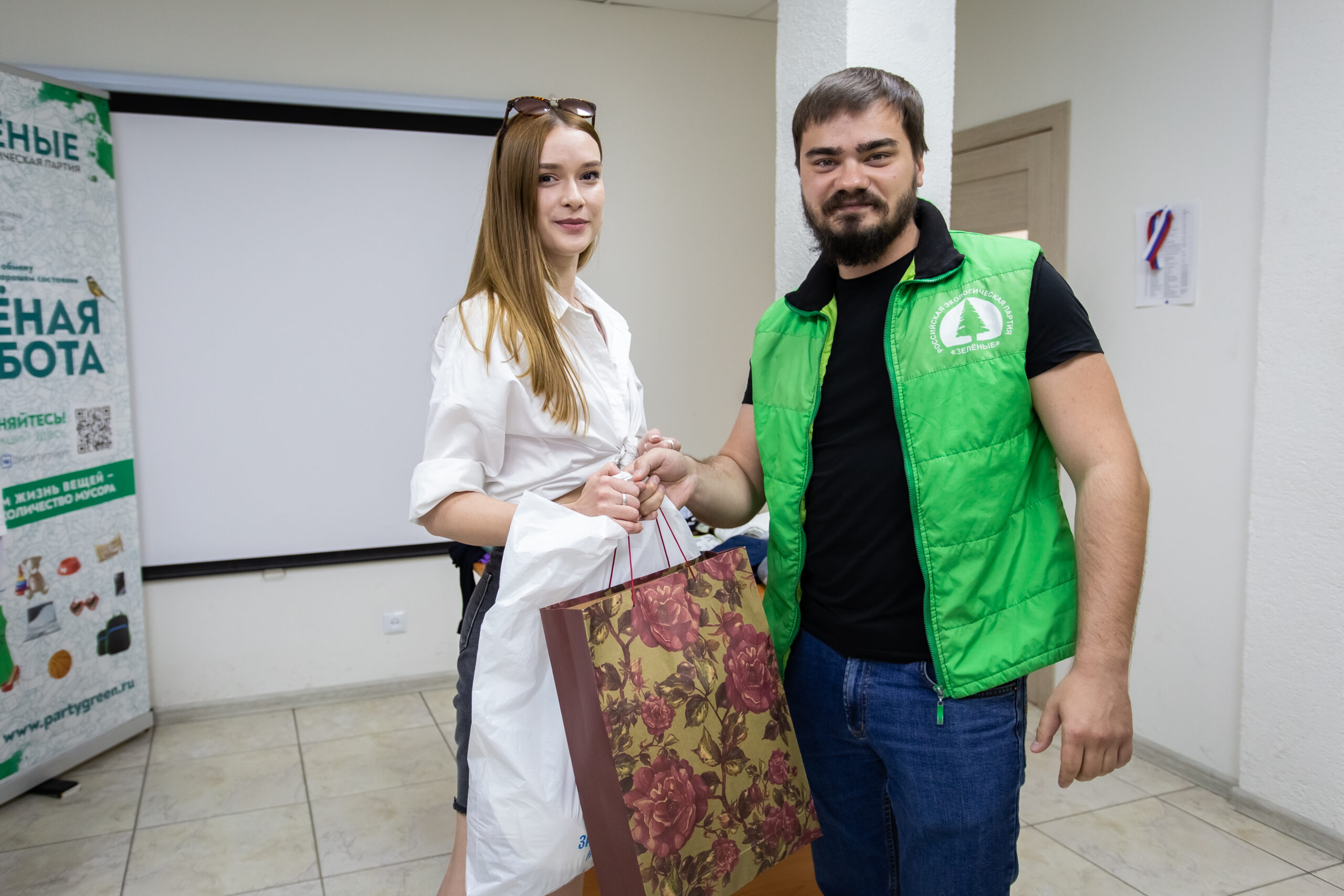 Свыше 300 тысяч литров воды сэкономили участники «Зелёной субботы» в Новосибирске Свыше 300 тысяч литров воды сэкономили участники «Зелёной субботы» в Новосибирске