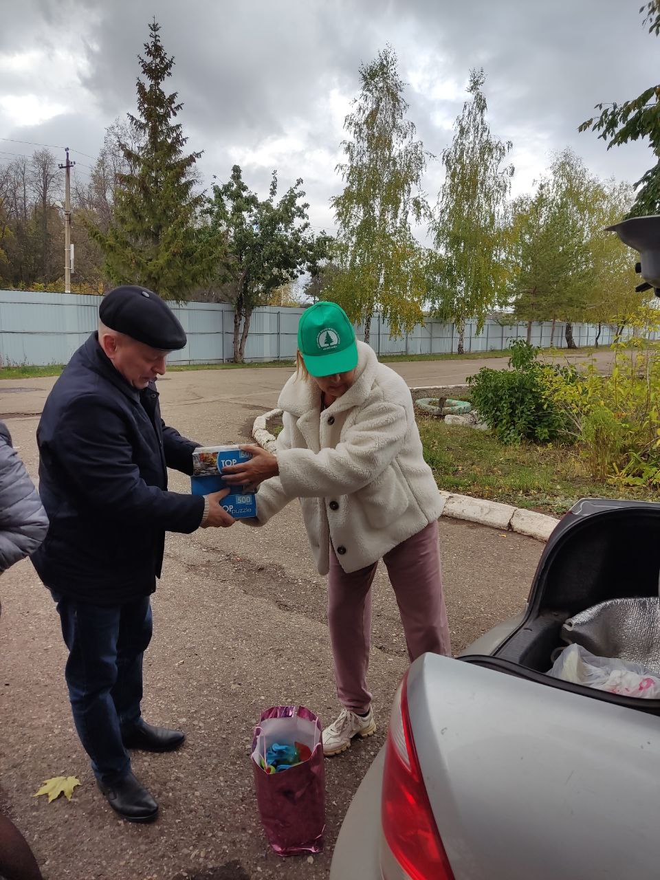 В Уфе после акции «Зелёная суббота» «ЗЕЛЁНЫМ» передали 125 пар новой обуви В Уфе после акции «Зелёная суббота» «ЗЕЛЁНЫМ» передали 125 пар новой обуви