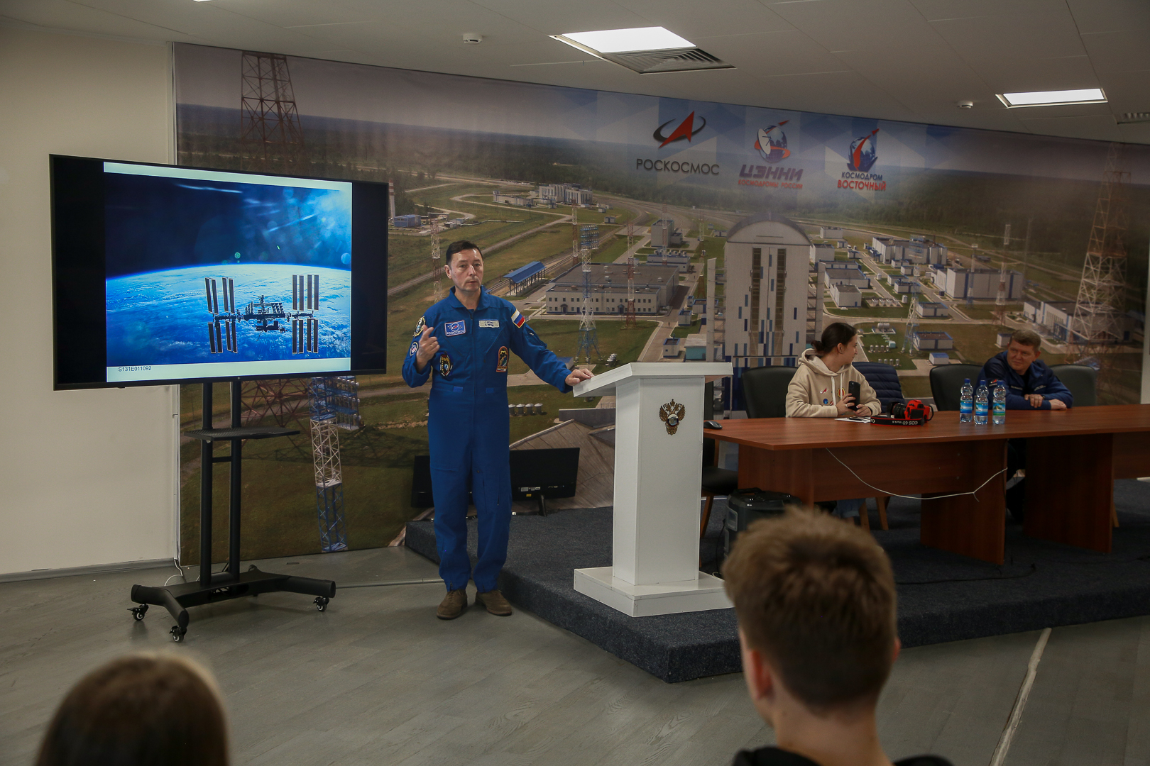 Сопредседатель партии «ЗЕЛЁНЫЕ» Сергей Ревин встретился с школьниками со всей России на космодроме Восточный Сопредседатель партии «ЗЕЛЁНЫЕ» Сергей Ревин встретился с школьниками со всей России на космодроме Восточный