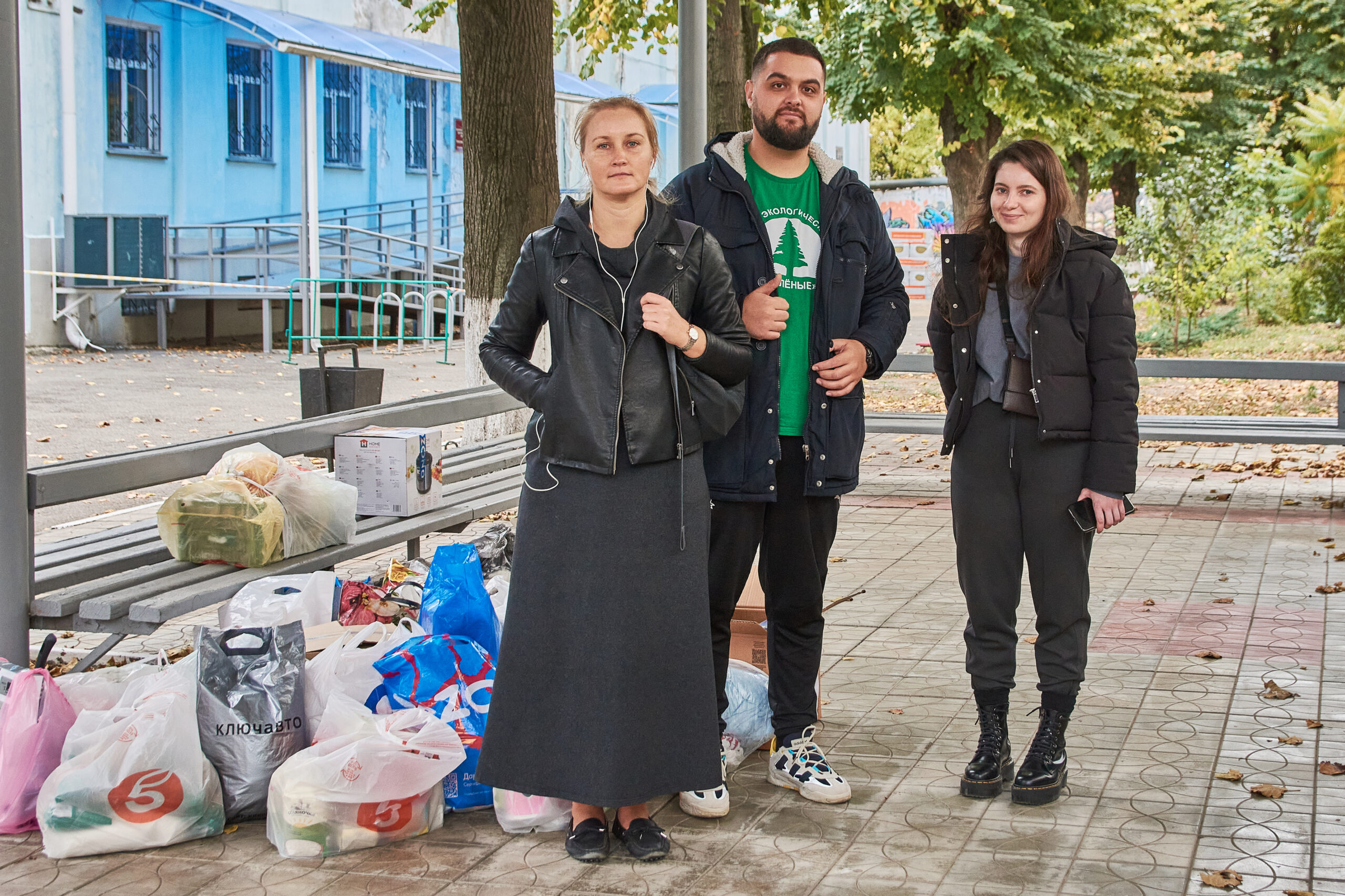Пострадавшие от падения самолёта в Ейске получили более 300 кг гуманитарной помощи из Краснодара Пострадавшие от падения самолёта в Ейске получили более 300 кг гуманитарной помощи из Краснодара