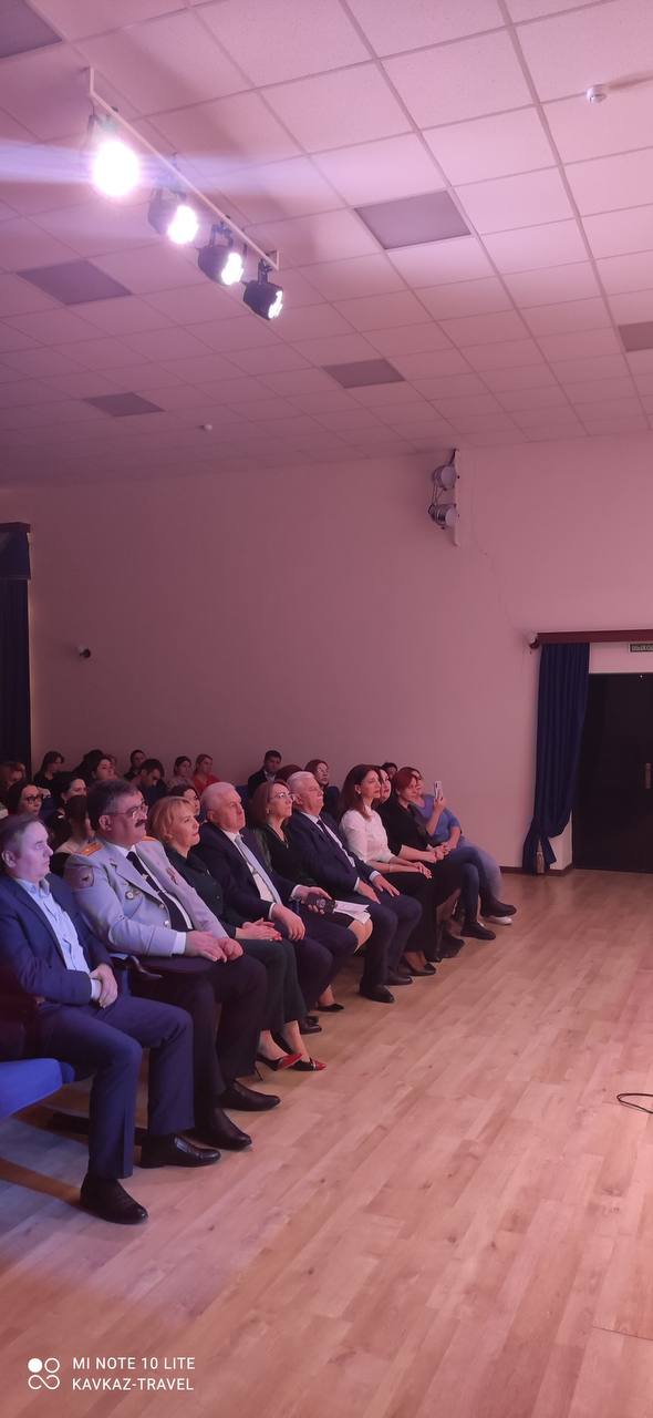 Депутат Парламента Кабардино-Балкарской Республики от партии «ЗЕЛЁНЫЕ» Аслан Алтуев принял участие в патриотической акции Баксанского района Депутат Парламента Кабардино-Балкарской Республики от партии «ЗЕЛЁНЫЕ» Аслан Алтуев принял участие в патриотической акции Баксанского района