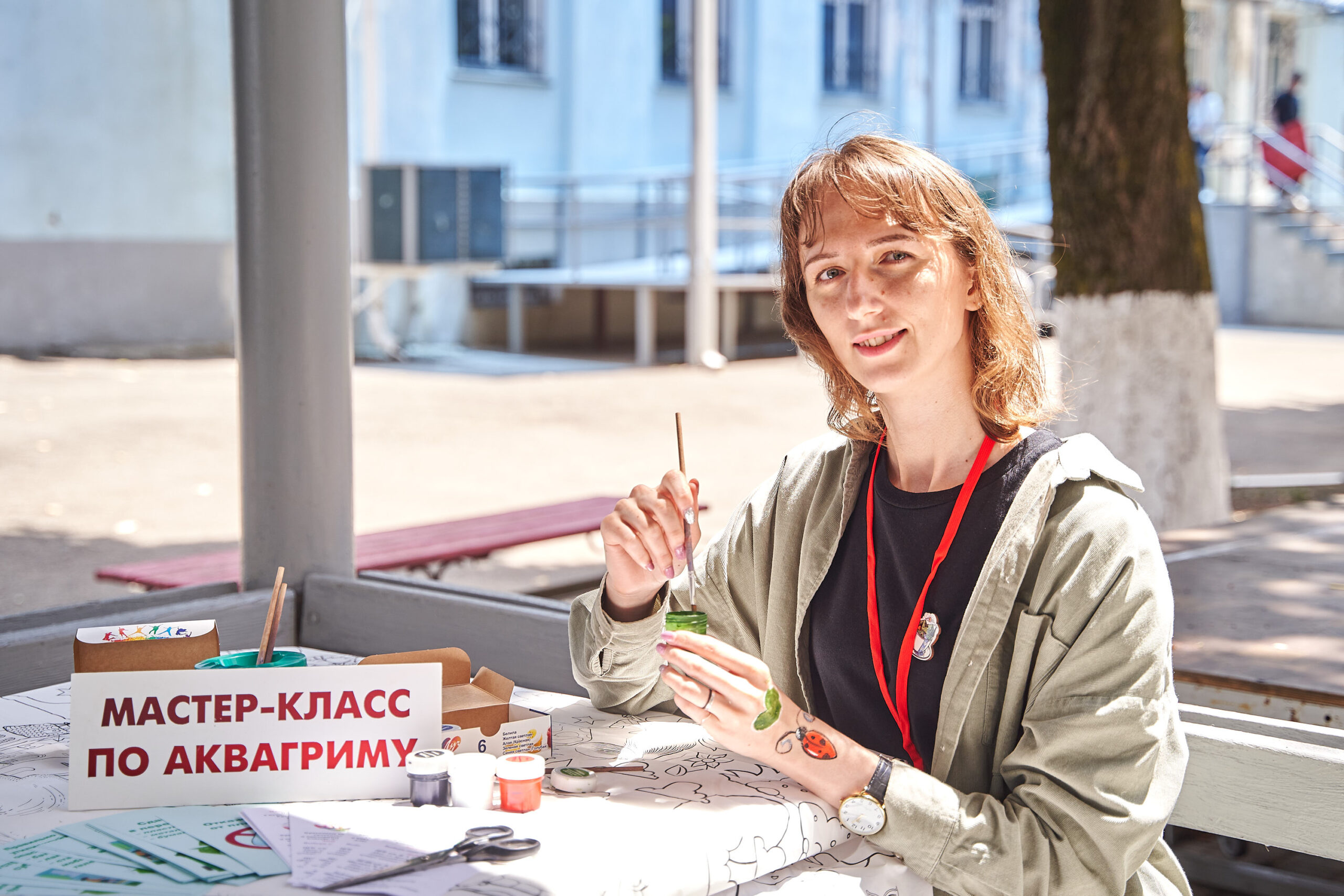 Жители Краснодара принесли на «Зелёную субботу» более 350 книг, игрушек,  настолок и предметов одежды Жители Краснодара принесли на «Зелёную субботу» более 350 книг, игрушек,  настолок и предметов одежды