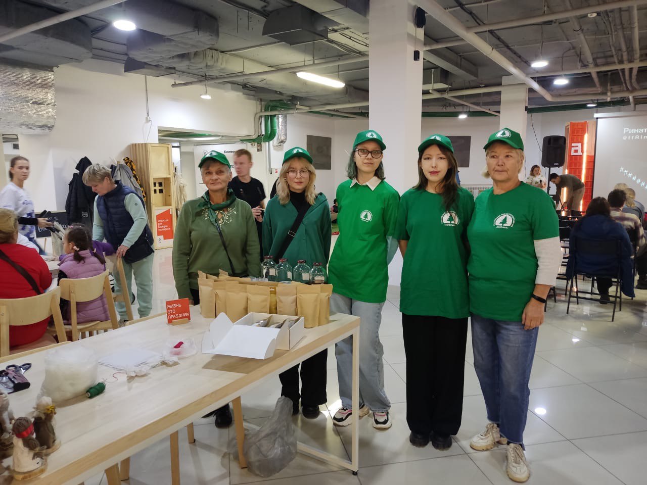 «ЗЕЛЁНЫЕ» Башкирии собирали на «Зелёной субботе» советские вещи для музея «ЗЕЛЁНЫЕ» Башкирии собирали на «Зелёной субботе» советские вещи для музея