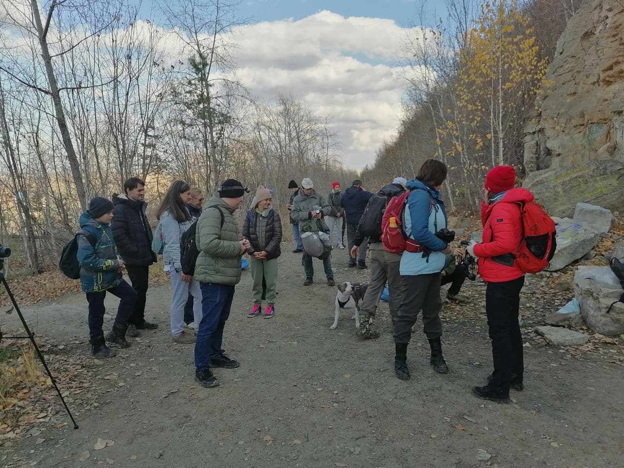 Самарские «ЗЕЛЁНЫЕ» собрали мусор в уникальных Сокских штольнях Самарские «ЗЕЛЁНЫЕ» собрали мусор в уникальных Сокских штольнях