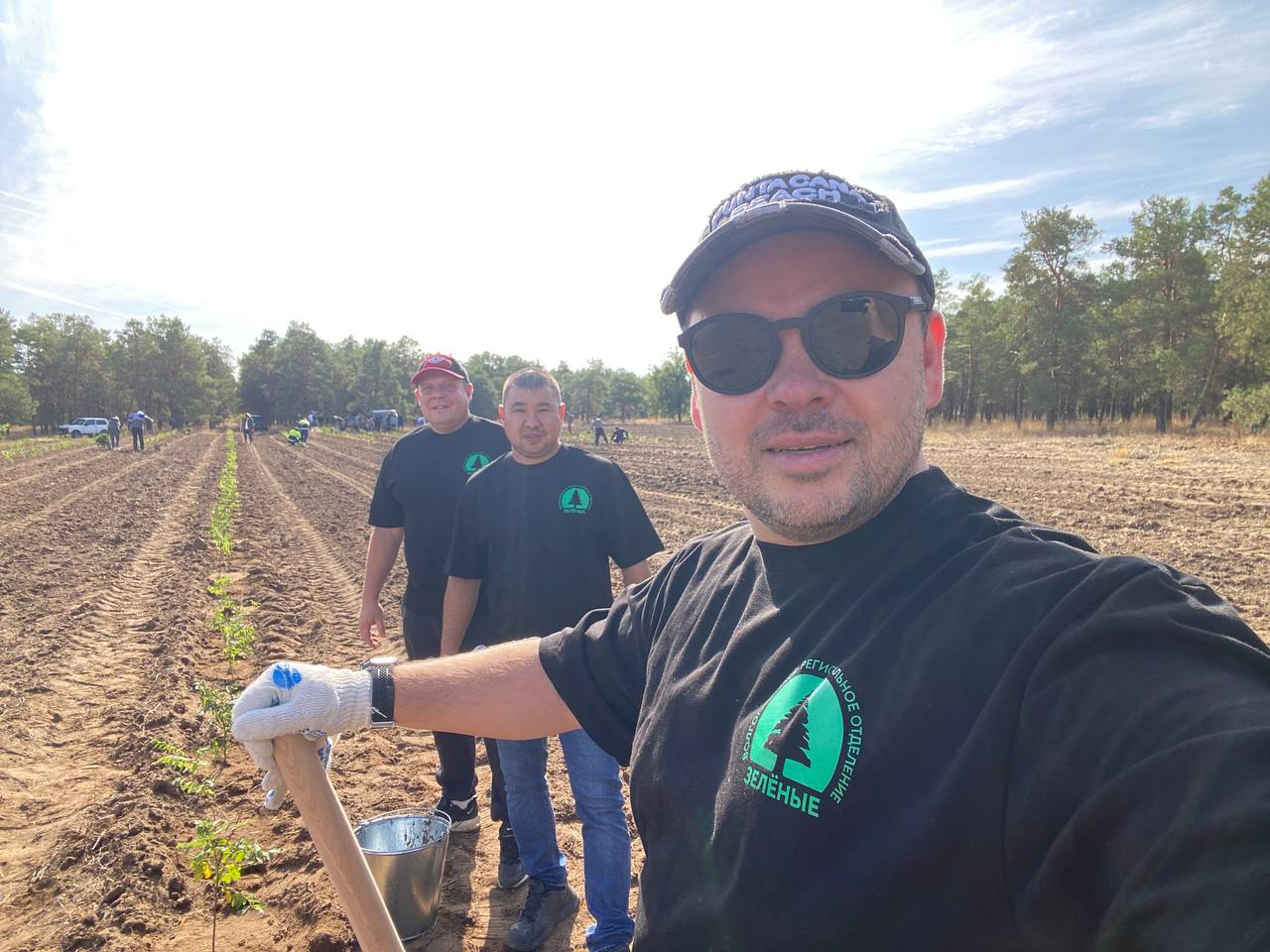 «ЗЕЛЁНЫЕ» Волгограда посадили акации в Волгоградском лесничестве «ЗЕЛЁНЫЕ» Волгограда посадили акации в Волгоградском лесничестве