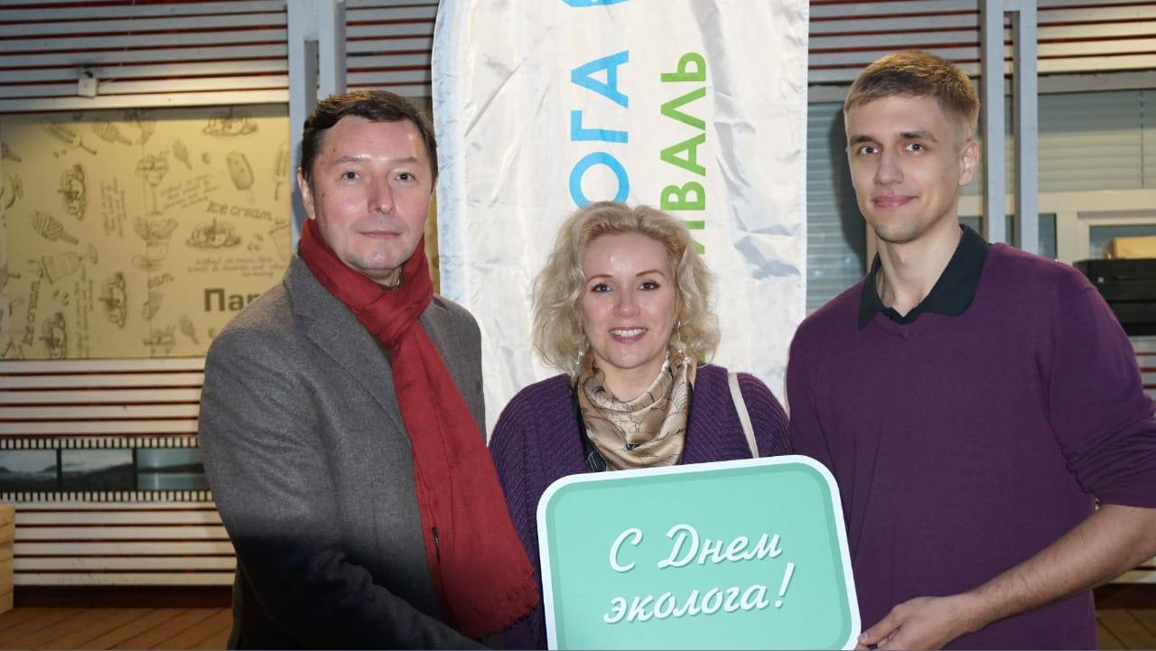 Сопредседатель партии «ЗЕЛЁНЫЕ» Сергей Ревин посетил награждение победителей двух проектов фонда им. В.И. Вернадского Сопредседатель партии «ЗЕЛЁНЫЕ» Сергей Ревин посетил награждение победителей двух проектов фонда им. В.И. Вернадского