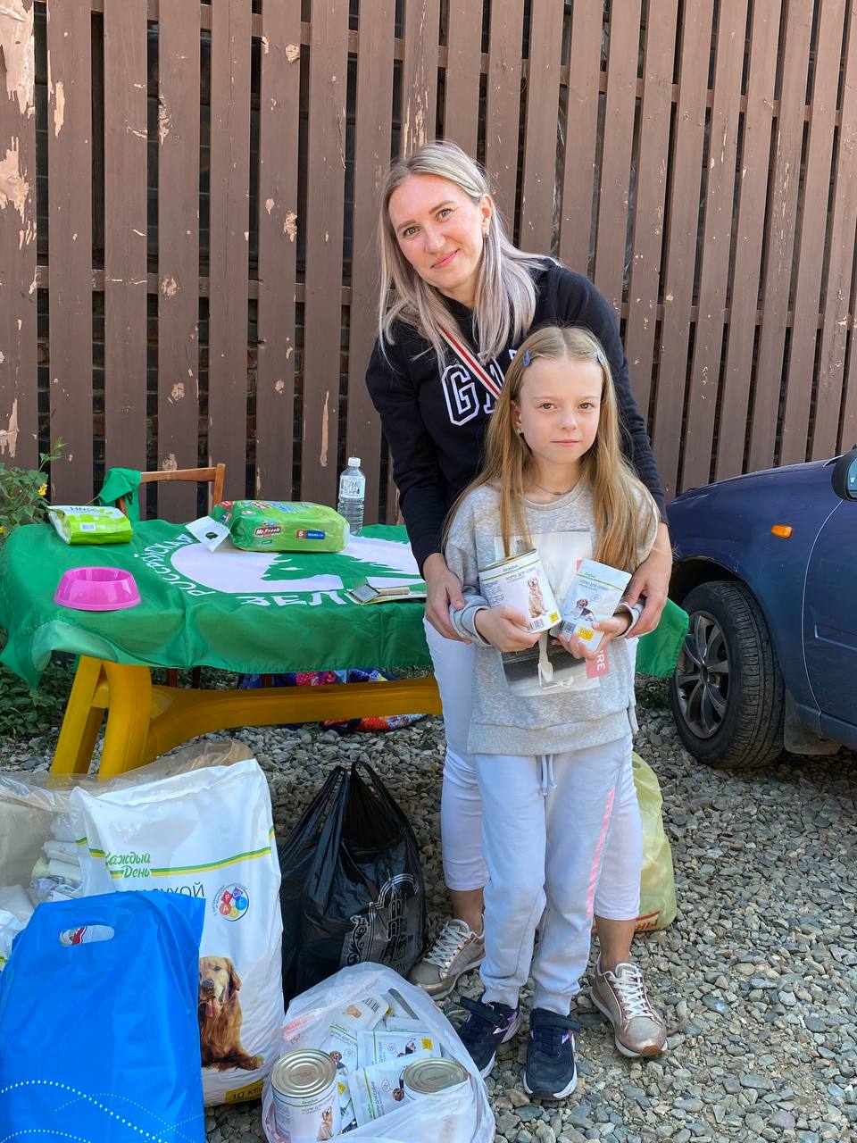 На «Зелёной субботе» жители Краснодара передали около 30 кг корма и подстилок бездомным животным в приют На «Зелёной субботе» жители Краснодара передали около 30 кг корма и подстилок бездомным животным в приют