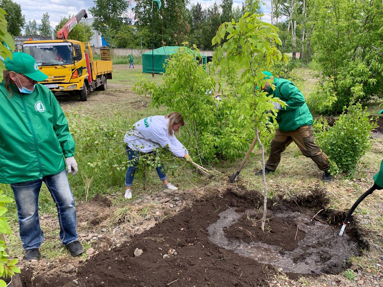 Партия «ЗЕЛЁНЫЕ» со сторонниками планирует за год совершить 3 тысячи добрых дел Партия «ЗЕЛЁНЫЕ» со сторонниками планирует за год совершить 3 тысячи добрых дел