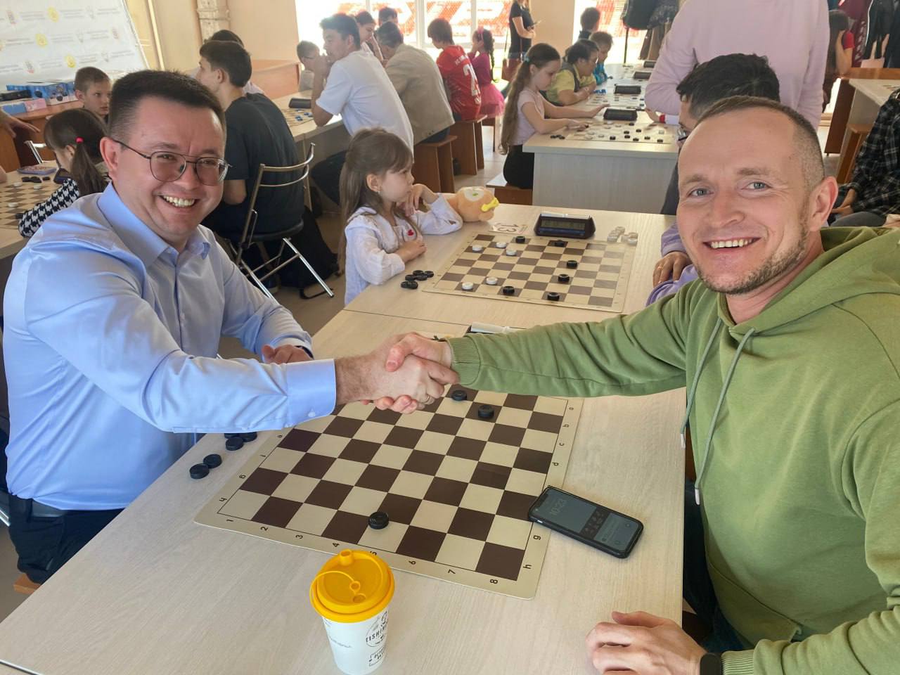 Чувашские «ЗЕЛЁНЫЕ» провели открытый турнир по русским шашкам Чувашские «ЗЕЛЁНЫЕ» провели открытый турнир по русским шашкам