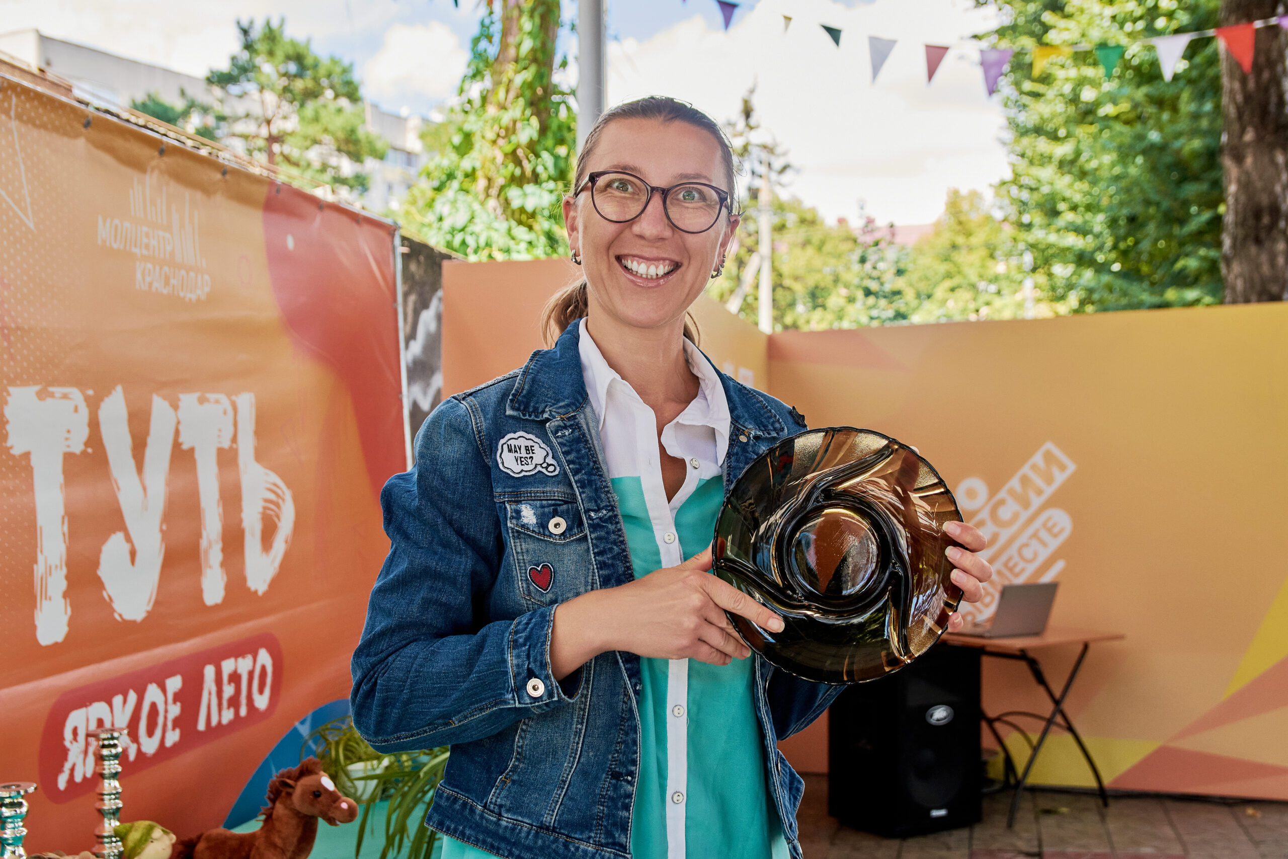 750 предметов гардероба и интерьера принесли на «Зелёную субботу» краснодарцы 750 предметов гардероба и интерьера принесли на «Зелёную субботу» краснодарцы