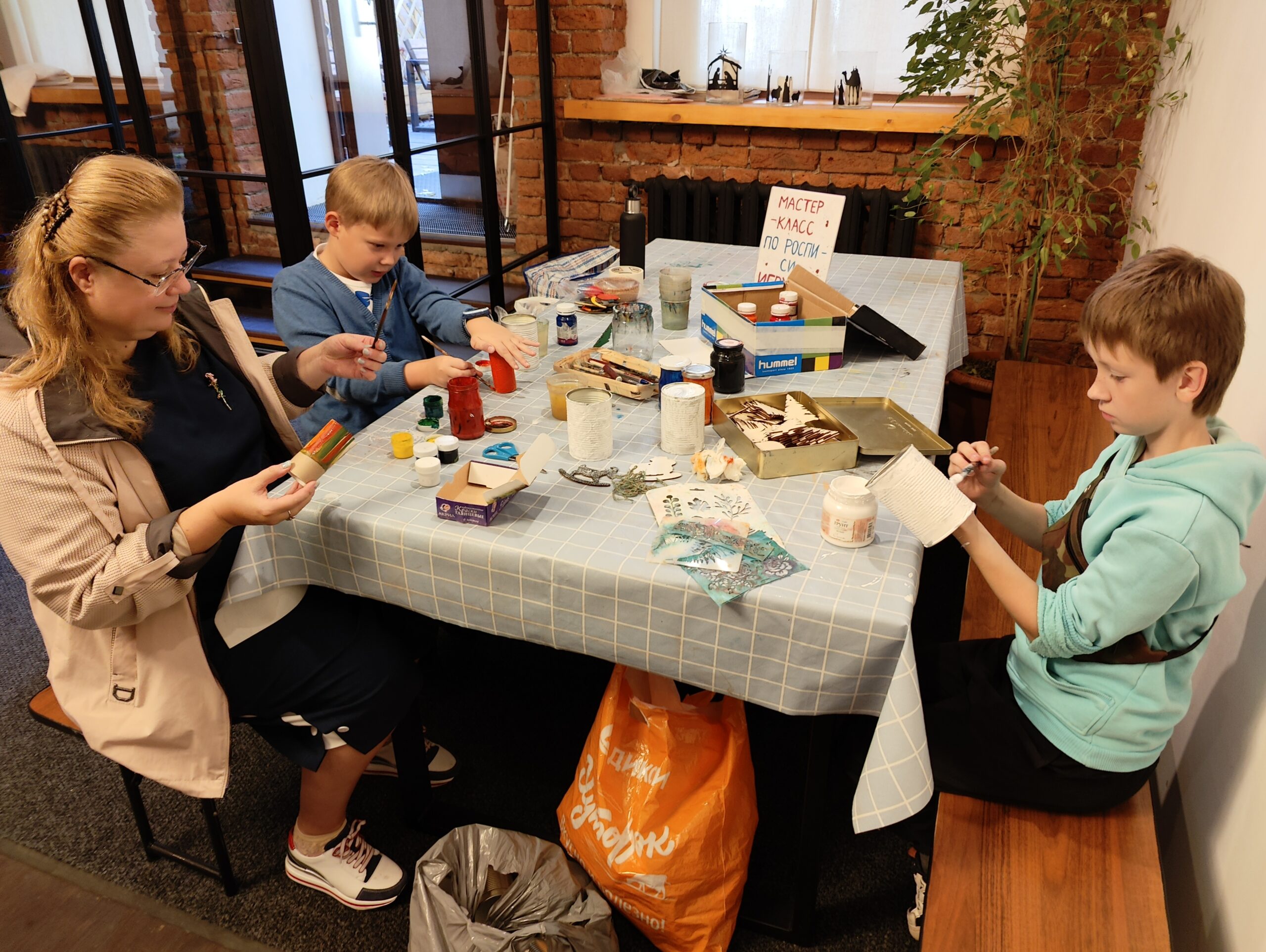 В Санкт-Петербурге на «Зелёной субботе» участники получили сертификат ЭКОГТОфеста В Санкт-Петербурге на «Зелёной субботе» участники получили сертификат ЭКОГТОфеста