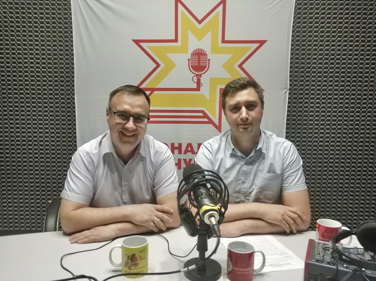 Председатель чувашских «ЗЕЛЁНЫХ» Владимир Савинов дал интервью в прямом эфире национального радио Чувашии Председатель чувашских «ЗЕЛЁНЫХ» Владимир Савинов дал интервью в прямом эфире национального радио Чувашии