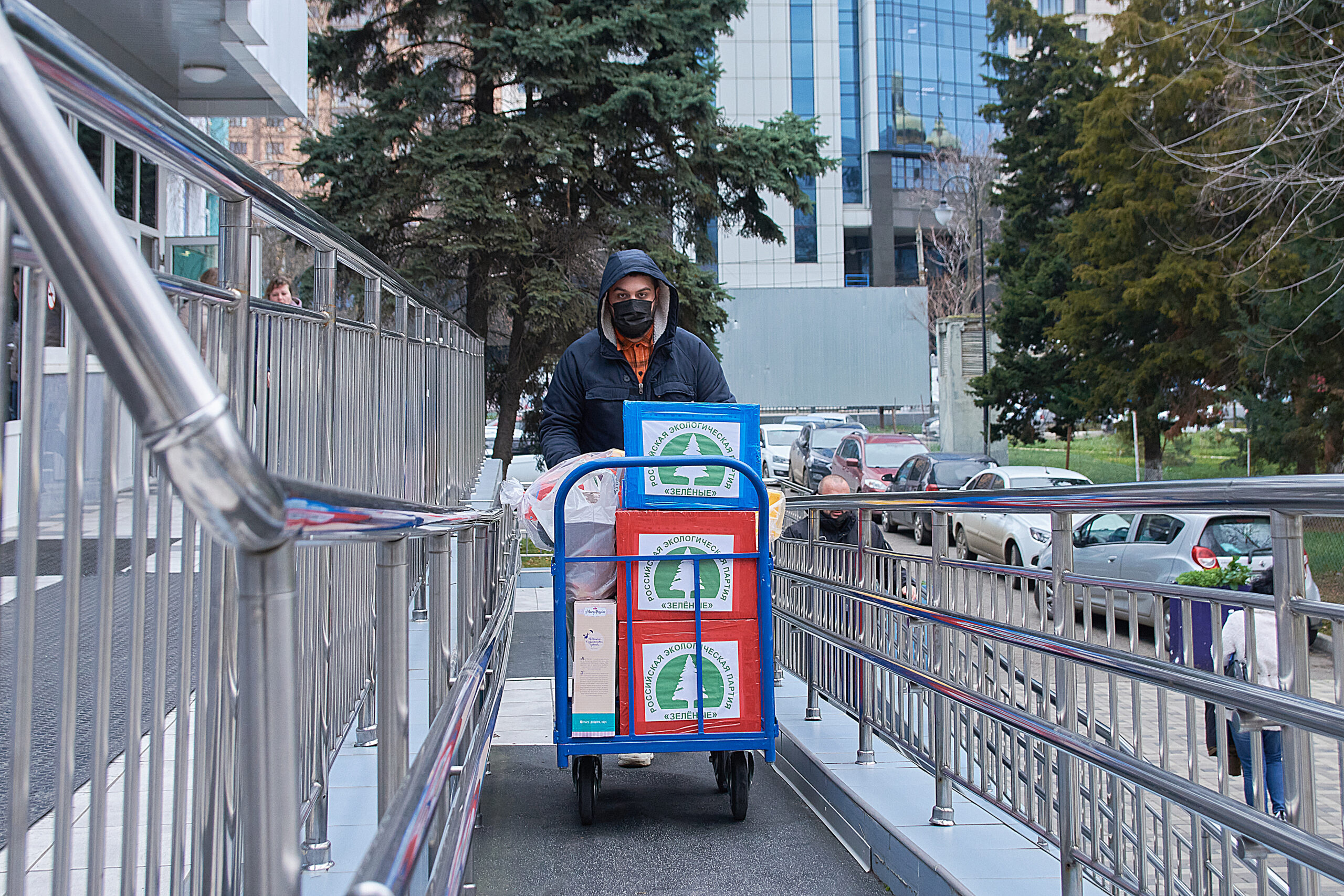 Свыше 1 000 подарков для детей с онкогематологическими заболеваниями собрали участники акции «Зелёная суббота» в Краснодаре Свыше 1 000 подарков для детей с онкогематологическими заболеваниями собрали участники акции «Зелёная суббота» в Краснодаре