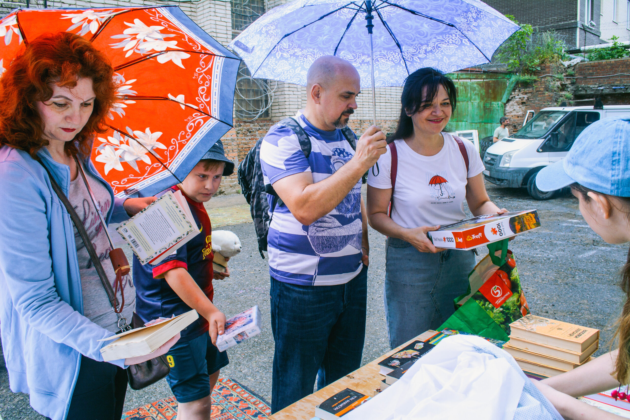 Жители Ростова-на-Дону принесли на «Зелёную субботу» более 180 книг, игрушек, настолок Жители Ростова-на-Дону принесли на «Зелёную субботу» более 180 книг, игрушек, настолок