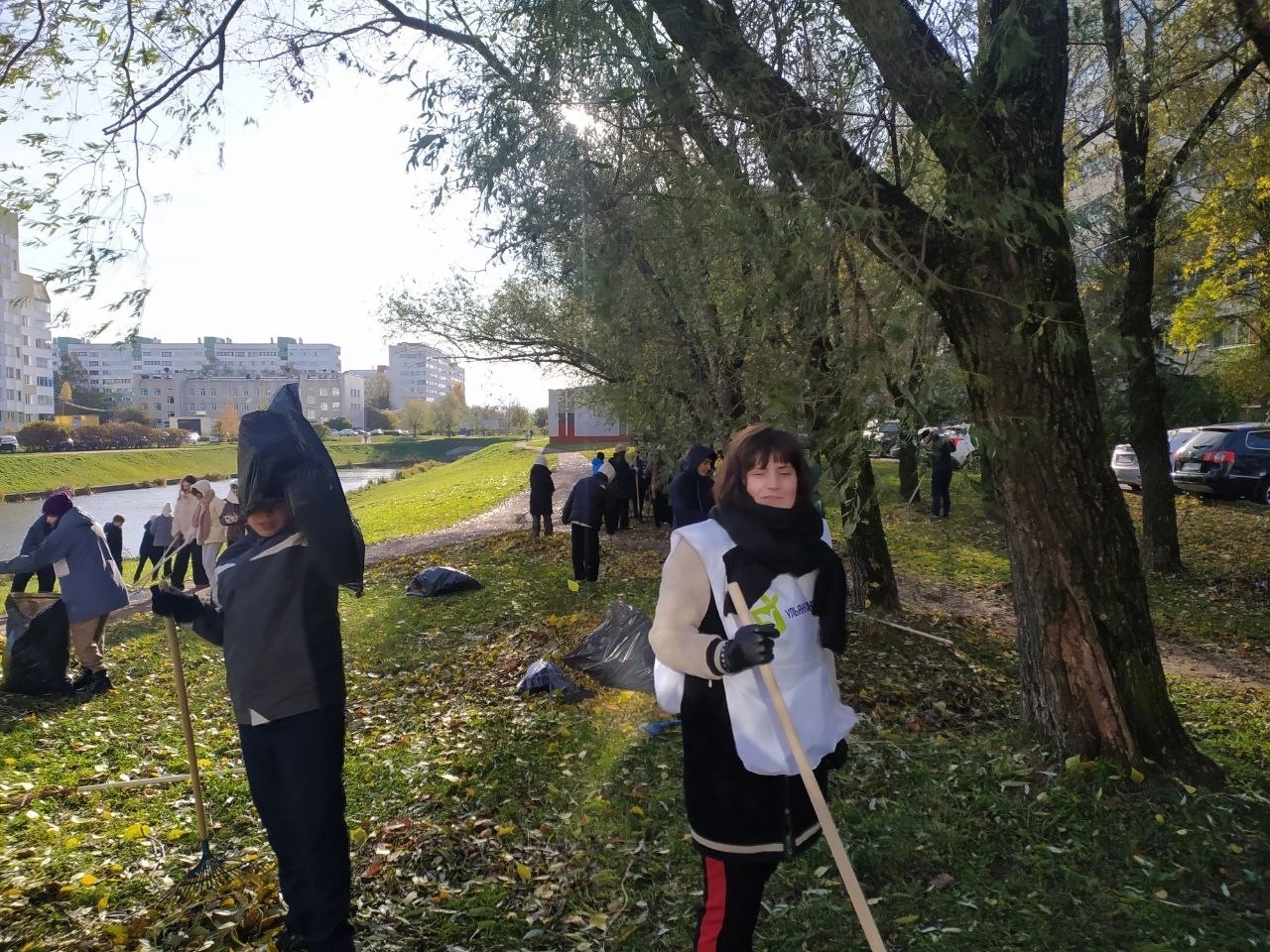 «Зелёные» Санкт-Петербурга убрали мусор с берега р. Новая «Зелёные» Санкт-Петербурга убрали мусор с берега р. Новая