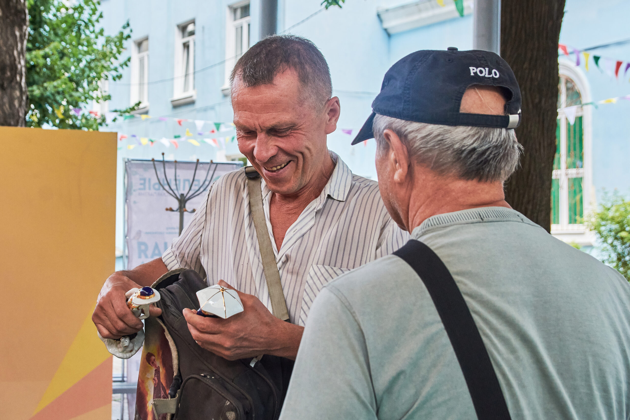 750 предметов гардероба и интерьера принесли на «Зелёную субботу» краснодарцы 750 предметов гардероба и интерьера принесли на «Зелёную субботу» краснодарцы