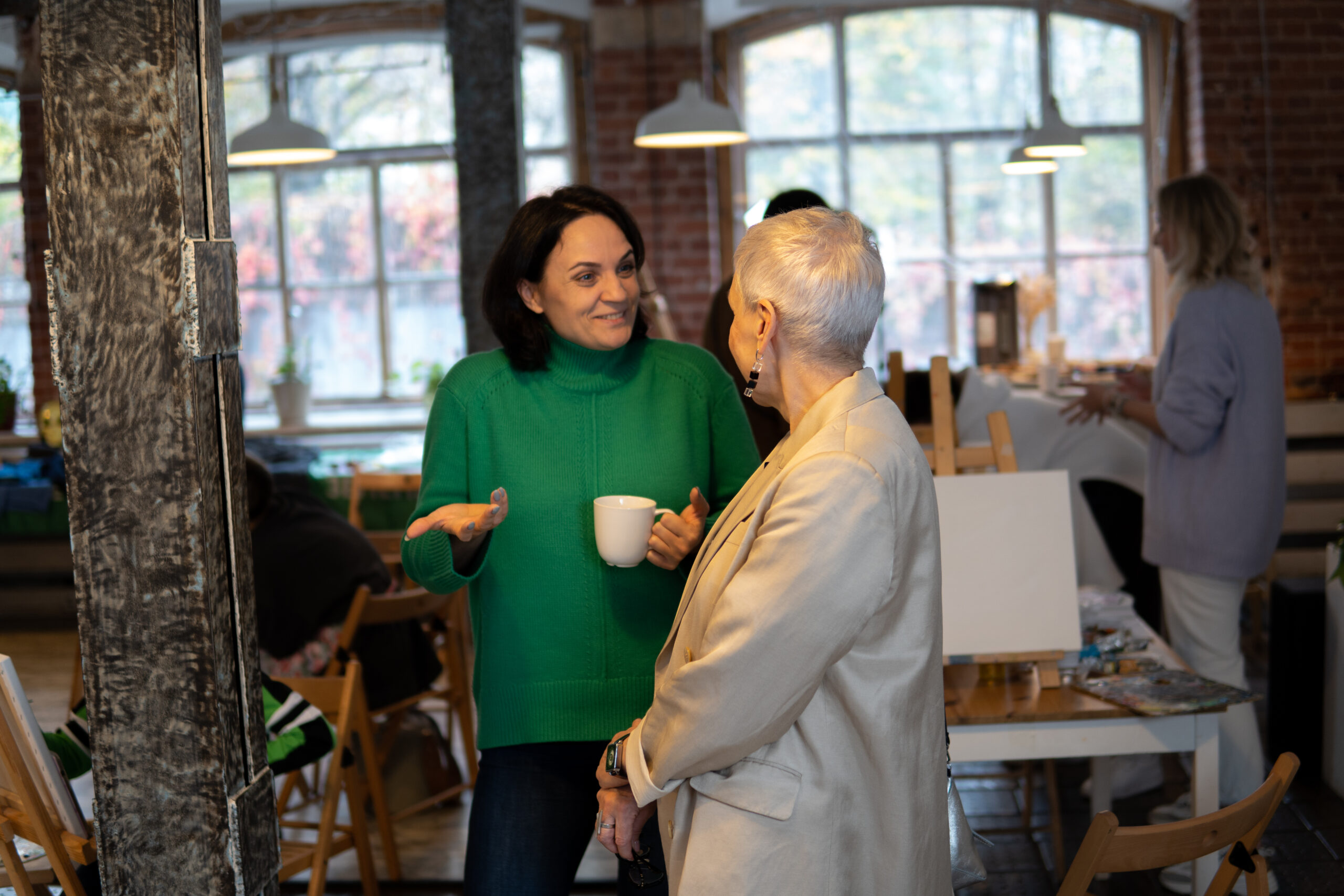 Самые популярные хобби у москвичей – вязание и создание сувениров из эпоксидной смолы Самые популярные хобби у москвичей – вязание и создание сувениров из эпоксидной смолы