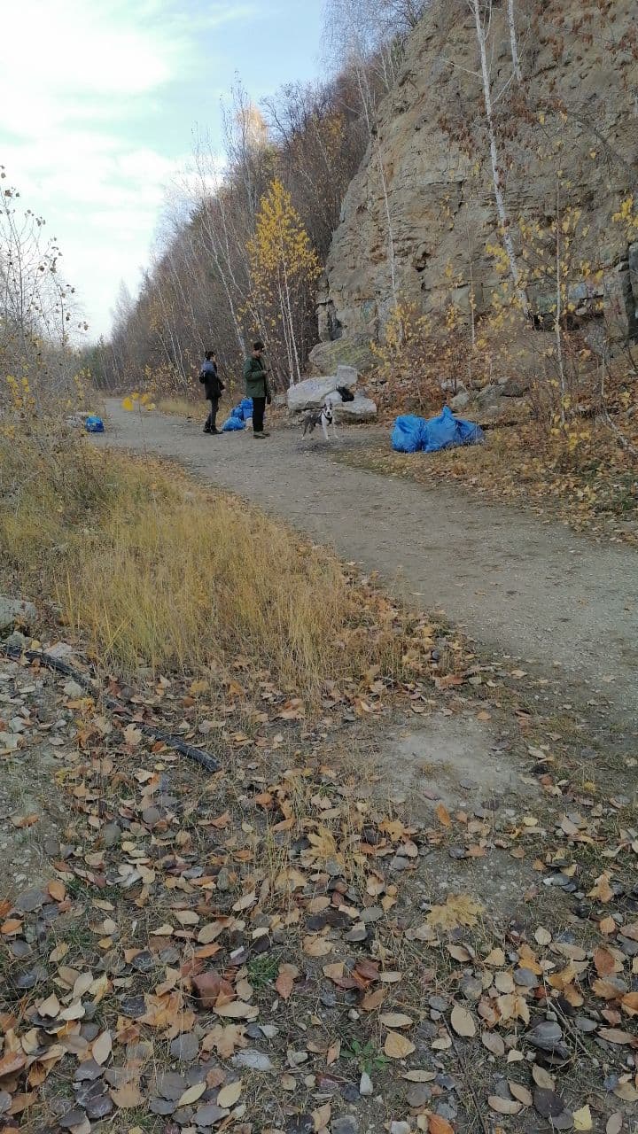 Самарские «ЗЕЛЁНЫЕ» собрали мусор в уникальных Сокских штольнях Самарские «ЗЕЛЁНЫЕ» собрали мусор в уникальных Сокских штольнях