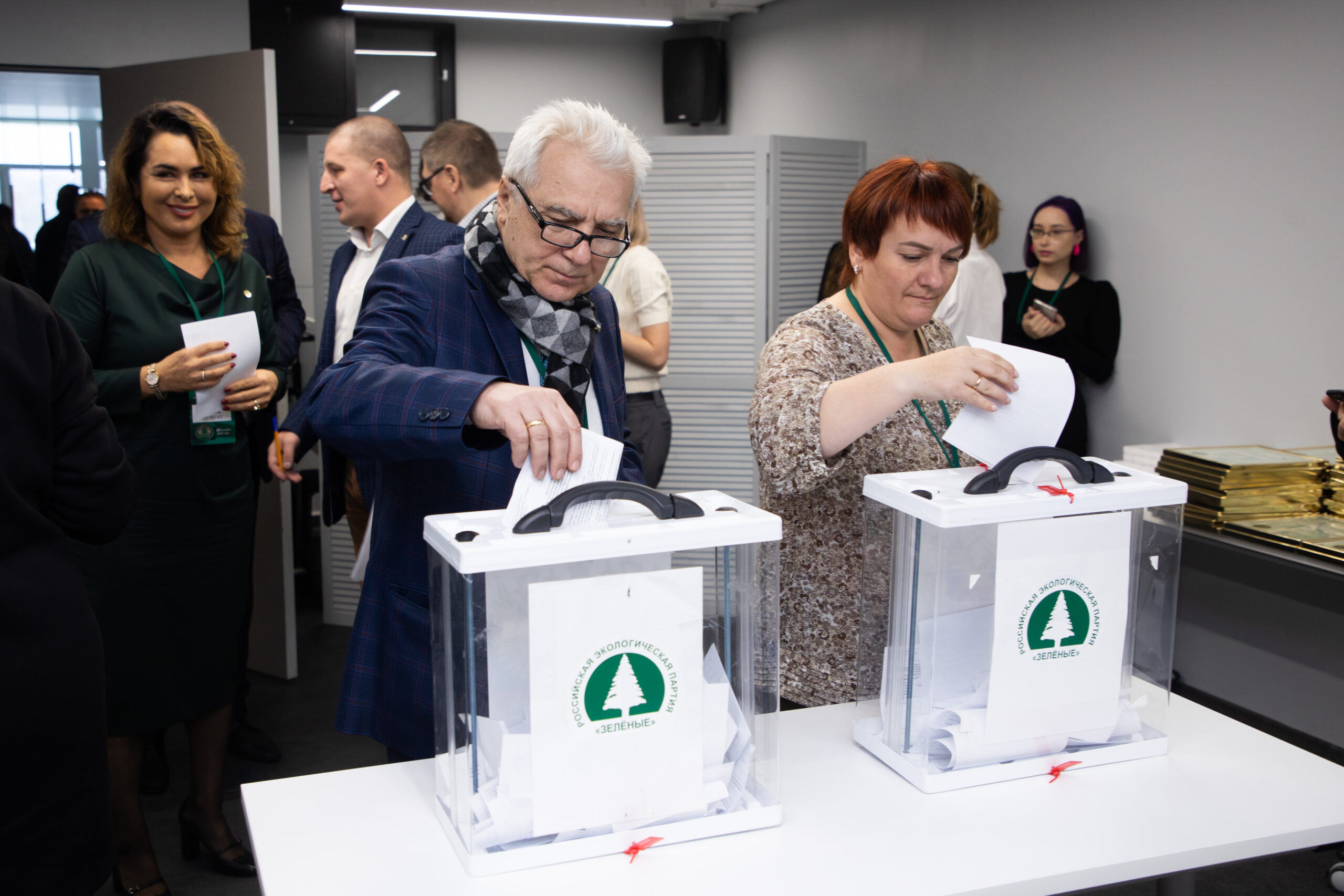 Съезд партии «ЗЕЛЁНЫЕ» определил приоритетным направлением работы разработку независимой российской климатической стратегии Съезд партии «ЗЕЛЁНЫЕ» определил приоритетным направлением работы разработку независимой российской климатической стратегии