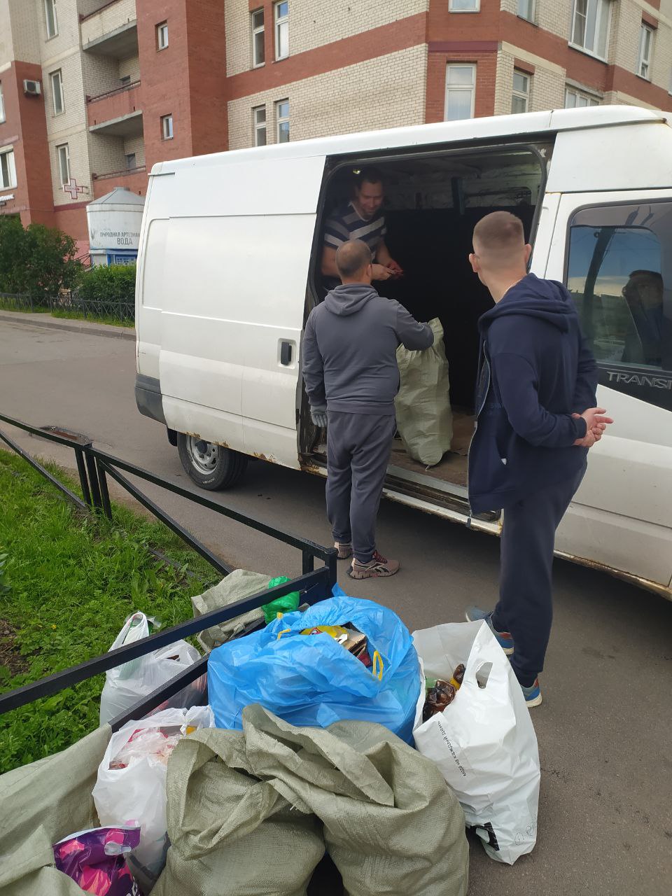 Питерские «ЗЕЛЁНЫЕ» собирают подписи за корректировку бюджета по очистке реки Новая Питерские «ЗЕЛЁНЫЕ» собирают подписи за корректировку бюджета по очистке реки Новая