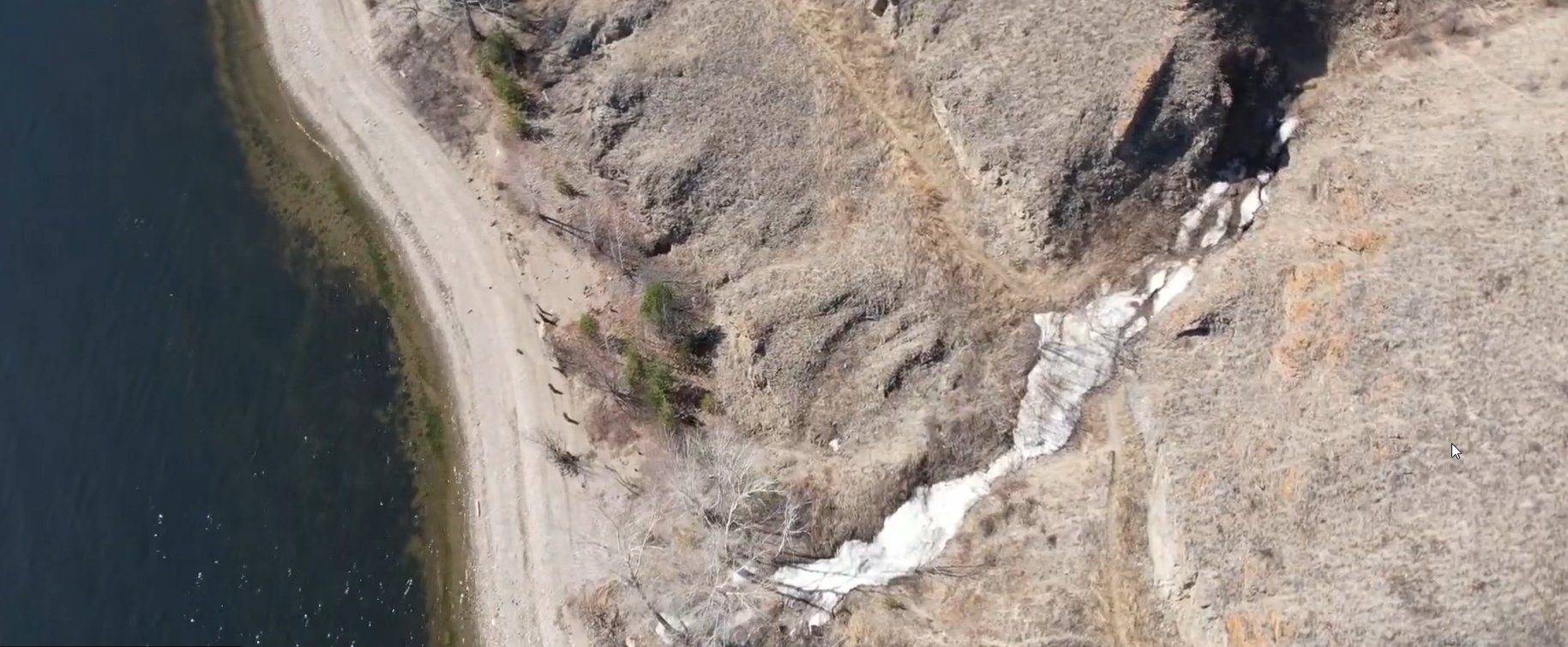 Сопредседатель партии «ЗЕЛЁНЫЕ» Сергей Шахматов обратился в контрольные органы по вопросу слива бетонного раствора в Енисей