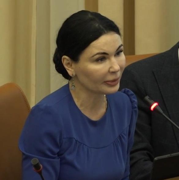 Депутат Заксобрания Красноярского края от партии «ЗЕЛЁНЫЕ» Ирина Иванова оказала содействие сироте в получении жилья