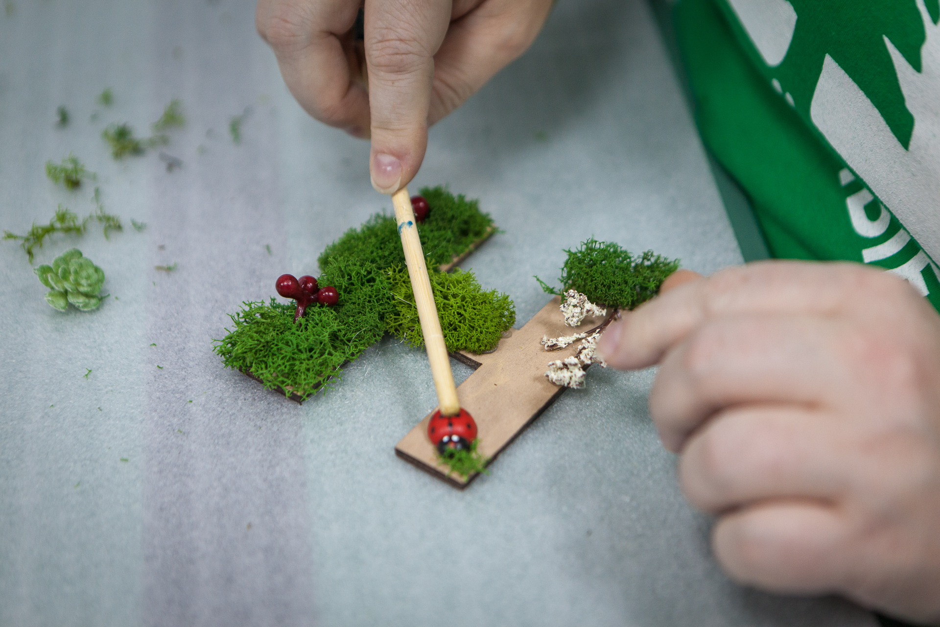 Делиться тем, что любишь: новгородцы принесли на обмен более 200 предметов для творчества Делиться тем, что любишь: новгородцы принесли на обмен более 200 предметов для творчества