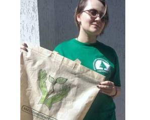 Лидия Ковалёва из Светлограда нашла достойную замену пластиковым пакетам