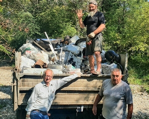 Краснодарские «Зелёные» вывезли 600 мешков мусора из леса в Эриванской станице