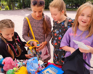 На «Зелёную субботу» в Санкт-Петербурге принесли более 500 игрушек, книг и настольных игр